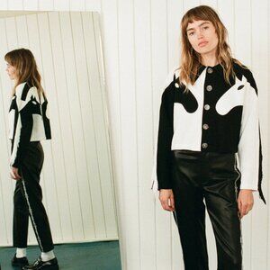 DUELING HORSES LINEN CROP JACKET BLACK/WHITE, Sz. M/L